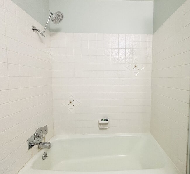 Building Photo - 786 San Simeon Way