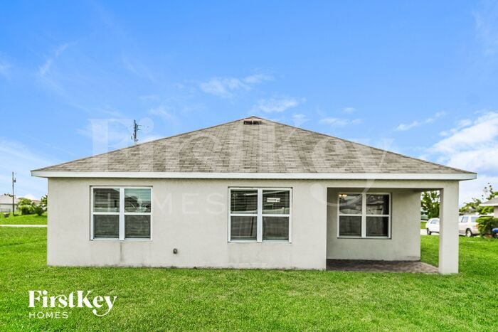 Building Photo - 205 SW 29th St