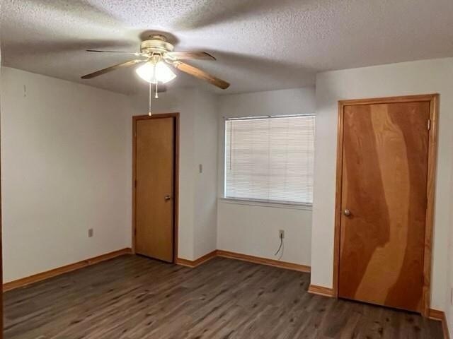 Building Photo - 35505 Oakridge Ave