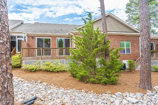 Building Photo - 535 Lighthorse Cir