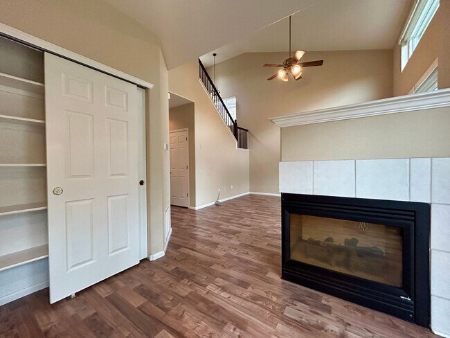 Building Photo - 3524 Huron Peak Ave