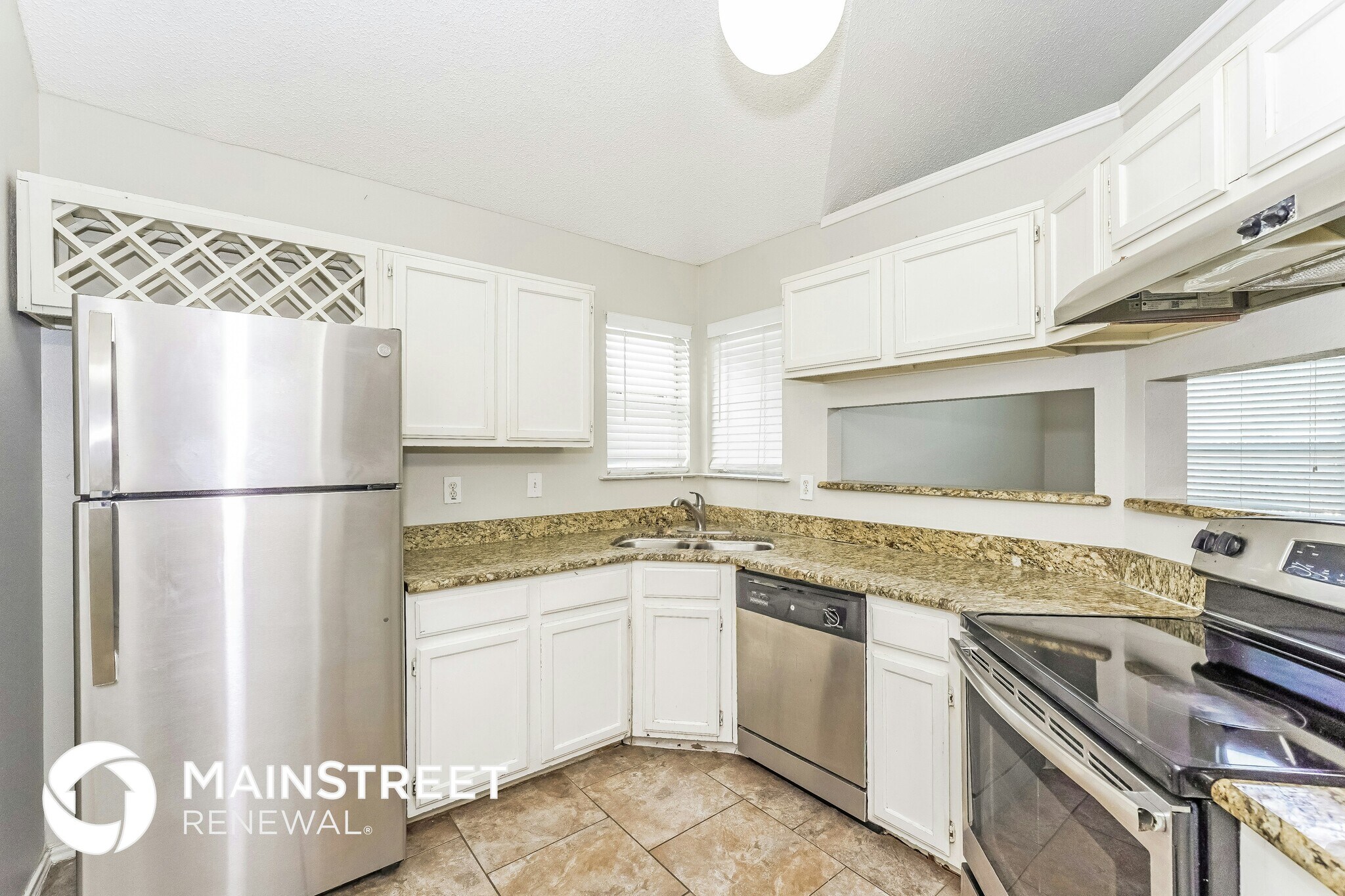 Building Photo - 8440 Cloverglen Ln