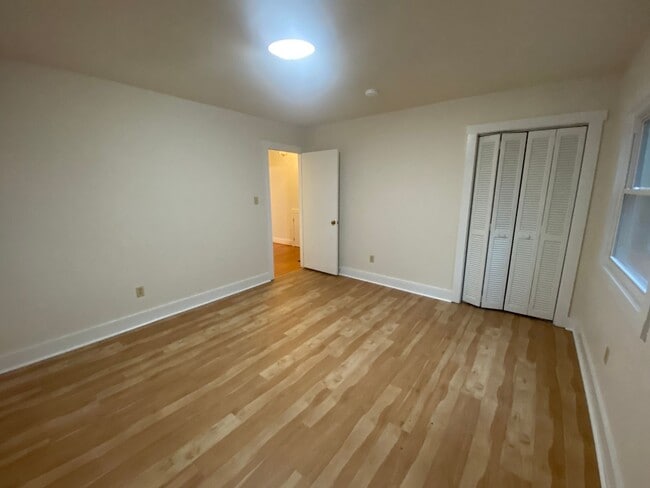 Building Photo - Country living in Glen Allen three bedroom...
