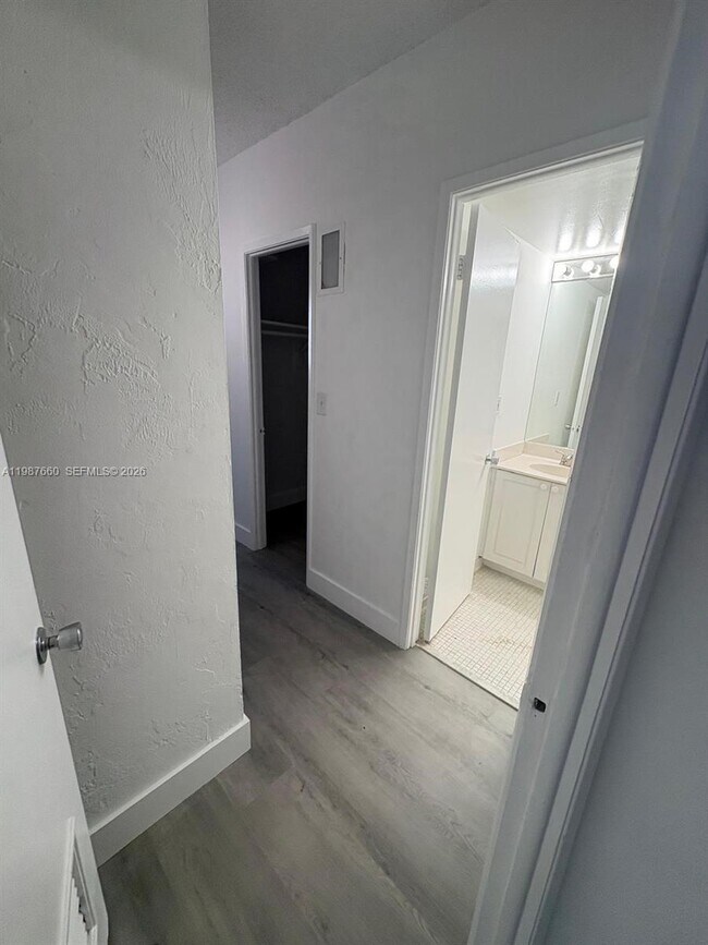 Building Photo - 19390 Collins Ave