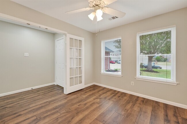 Building Photo - 21519 Sapphire Ct