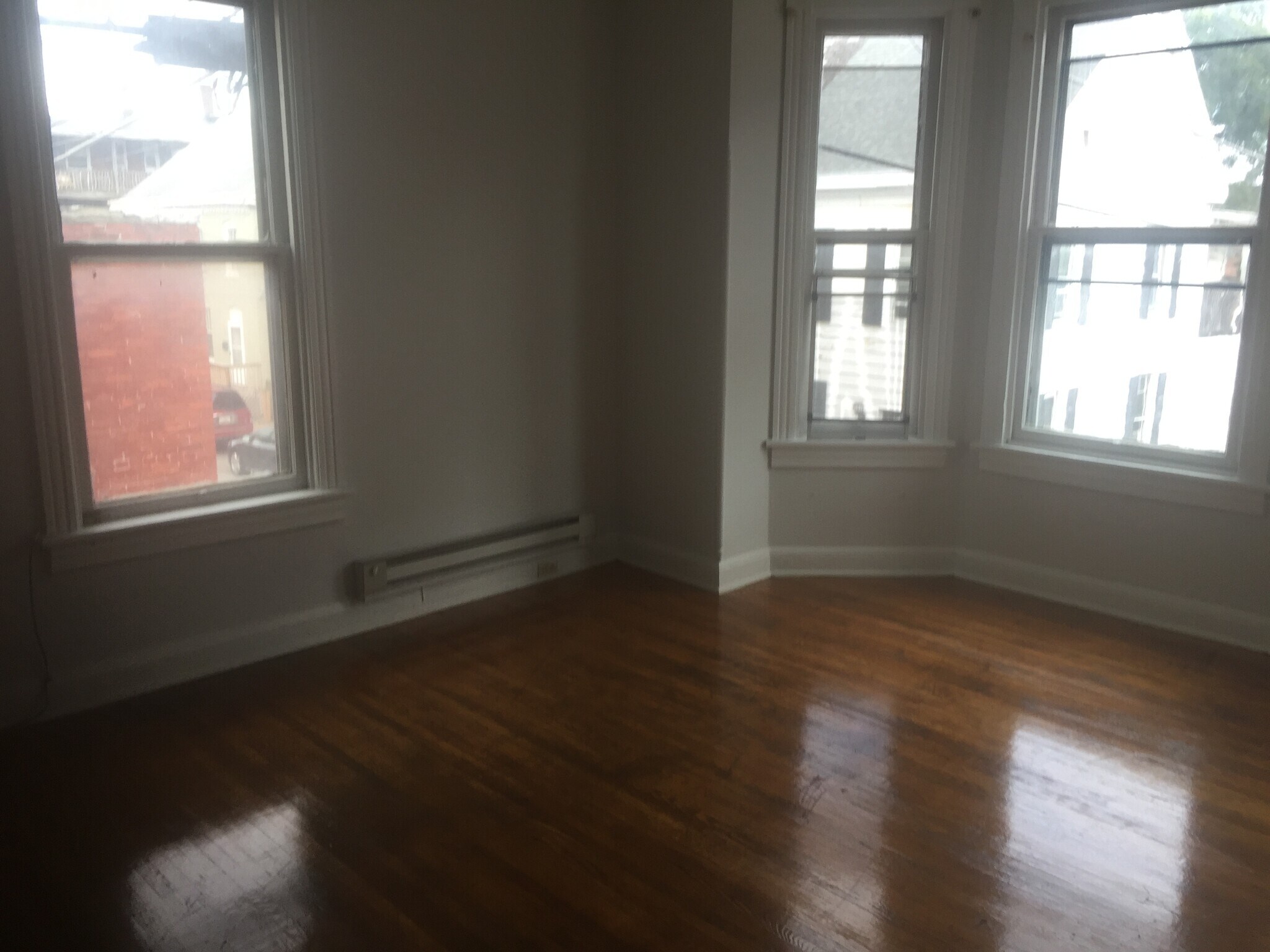 Building Photo - 25 S Locust St