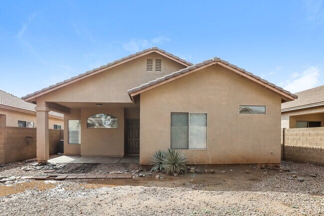 Building Photo - 13006 W Aster Dr