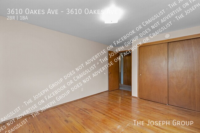 Building Photo - 3610 Oakes Ave