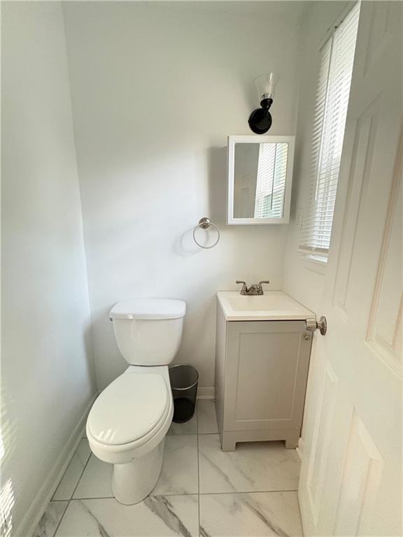 Building Photo - 850 James St NW