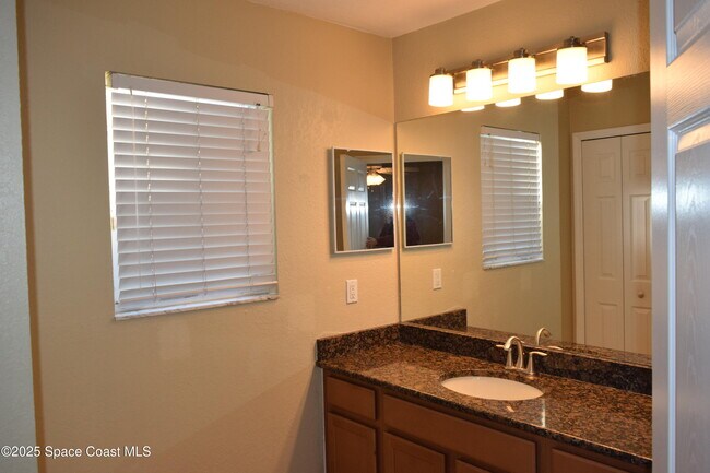 Building Photo - 719 Samuel Chase Ln