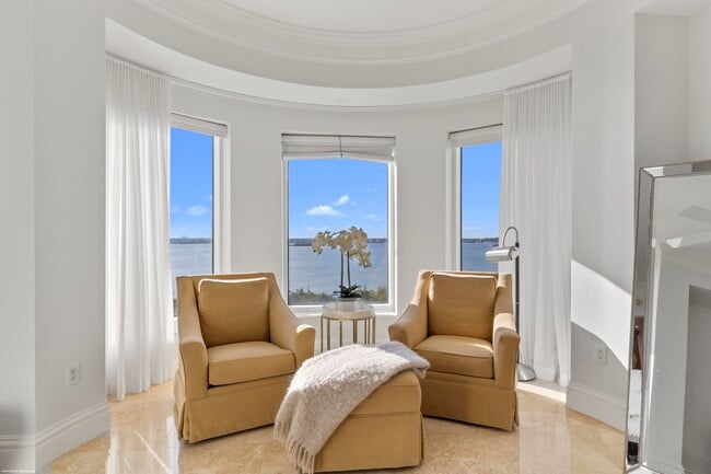 Building Photo - 5310 N Ocean Dr