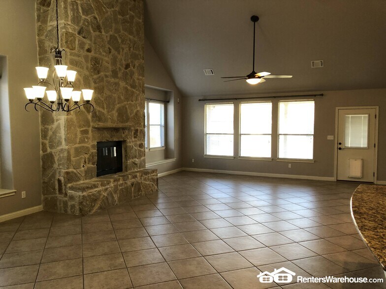 Building Photo - 19421 Brent Knoll Dr