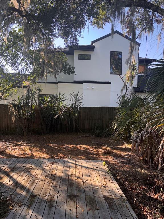 Building Photo - 1690 Dale Ave