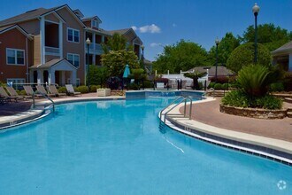 Building Photo - Resort Style Living @ Barrington Park - On...