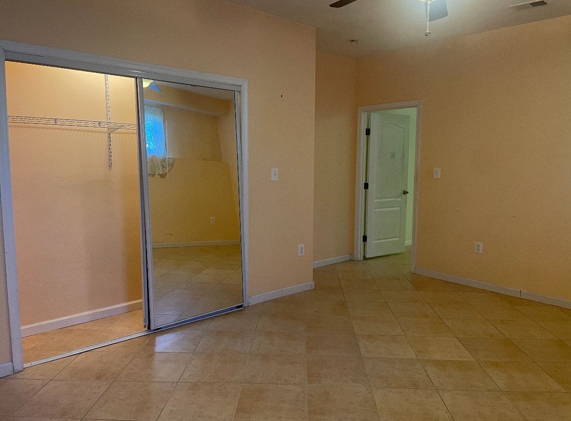 Building Photo - 8323 Robey Ave