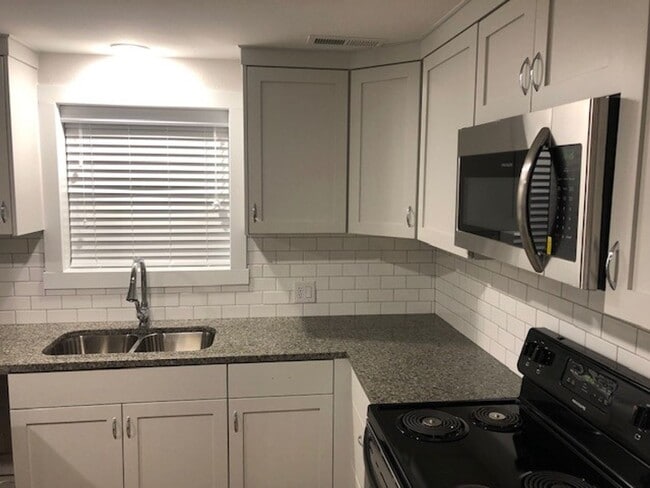 Building Photo - Orem 2 bedroom Rental
