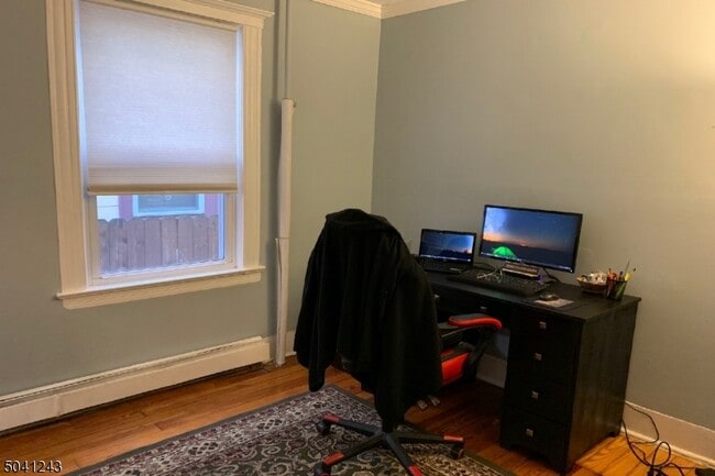 Building Photo - 60 Maple Ave