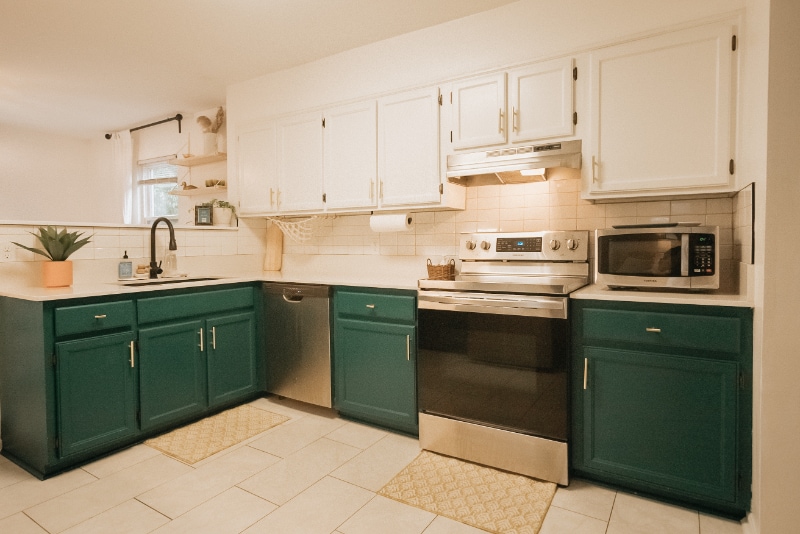 Building Photo - 1701 Roberts Pl