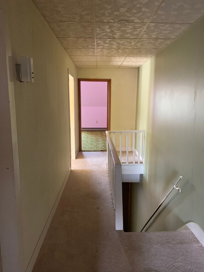 Building Photo - 816 Green Ridge St