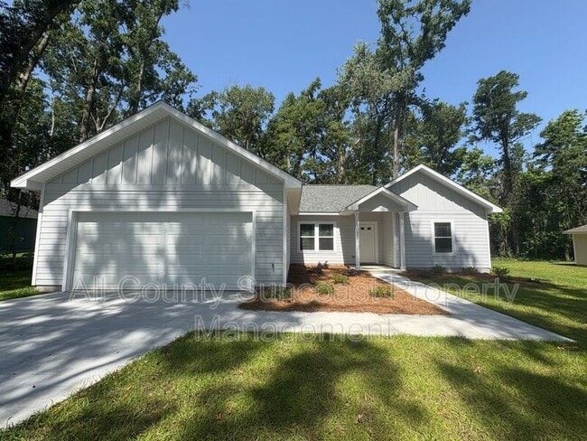 Building Photo - 545 Sunset Dr