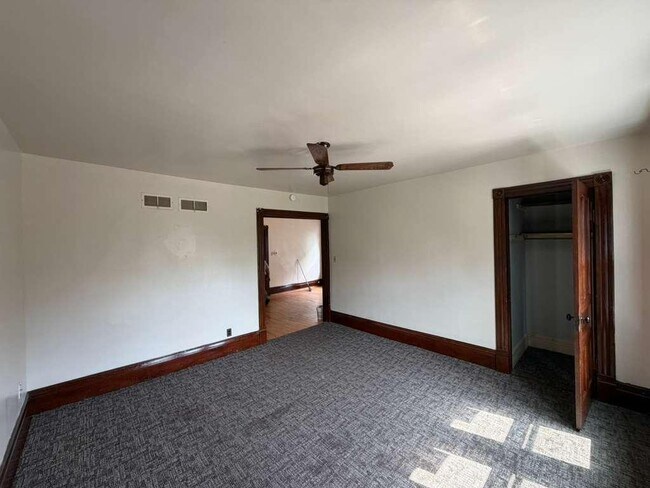 Building Photo - 2404 W Lapham St
