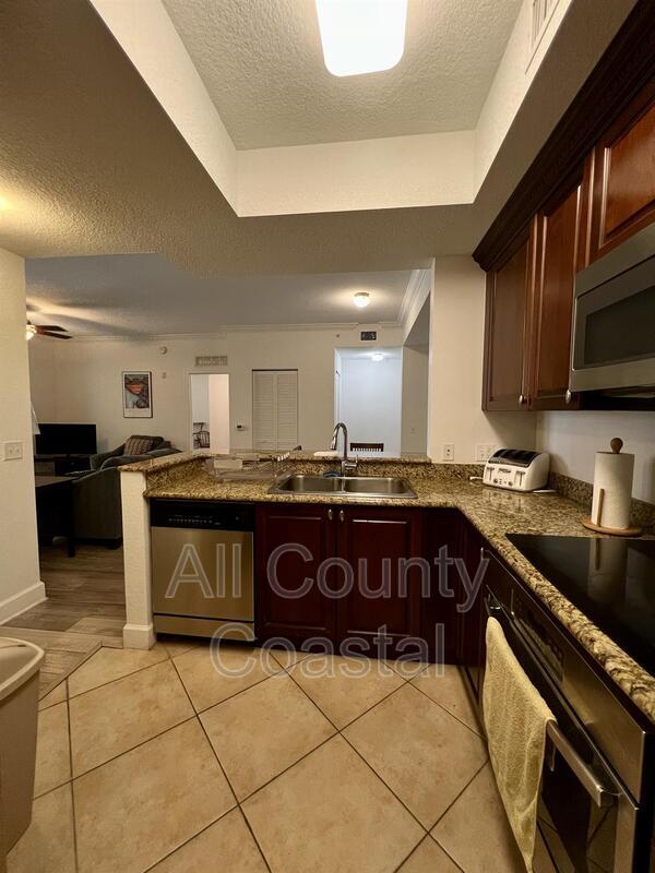 Building Photo - 1660 Renaissance Commons Blvd