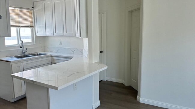 Building Photo - LA9521