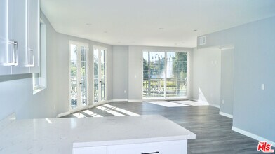 Building Photo - 1111 Echo Park Ave