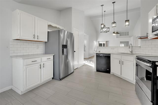 Building Photo - 6016 Glenwood Dr