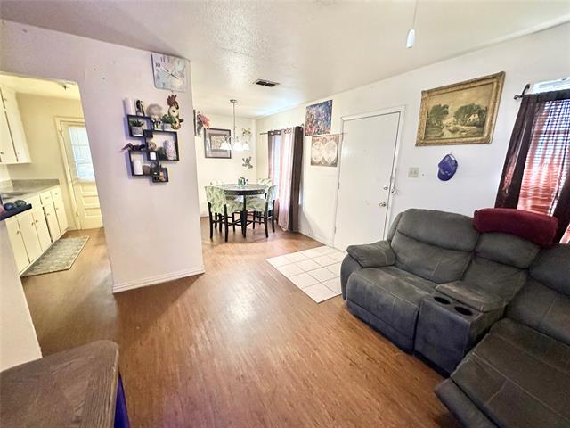 Building Photo - 915 N 7th St