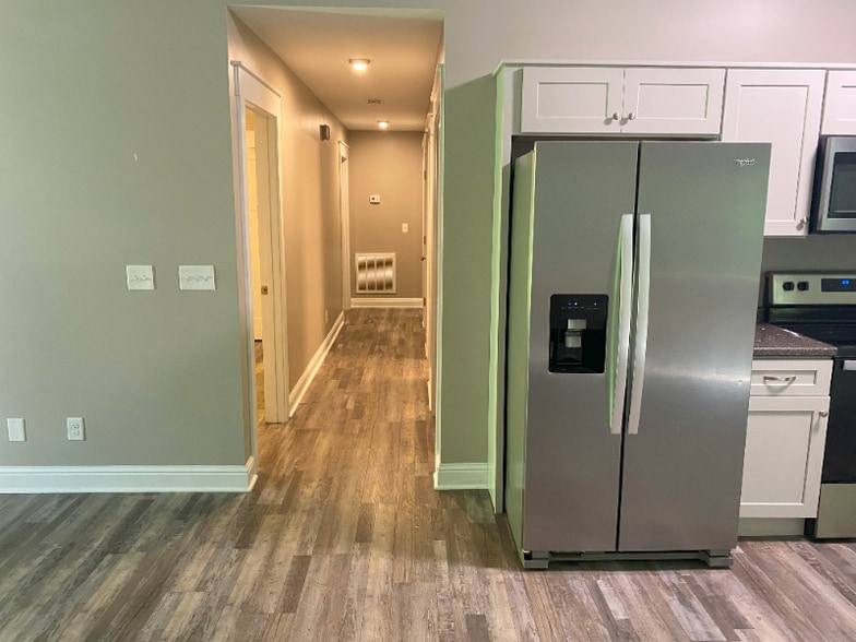 Building Photo - 524 Mill Creek Rd