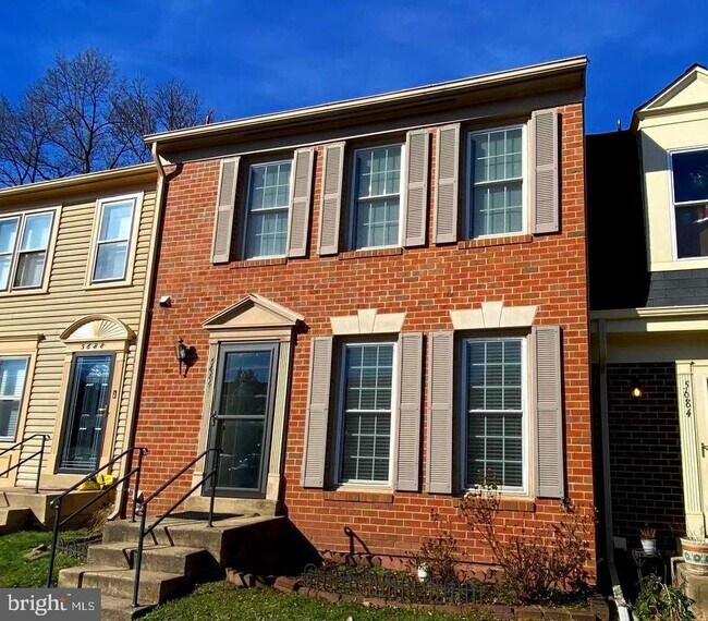 Building Photo - 5686 Chapel Run Ct