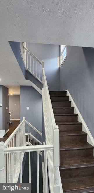 Building Photo - 12346 Sweetbriar Pl