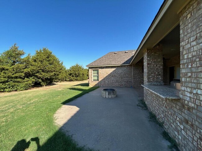 Building Photo - 1321 Poko Mountain Ln
