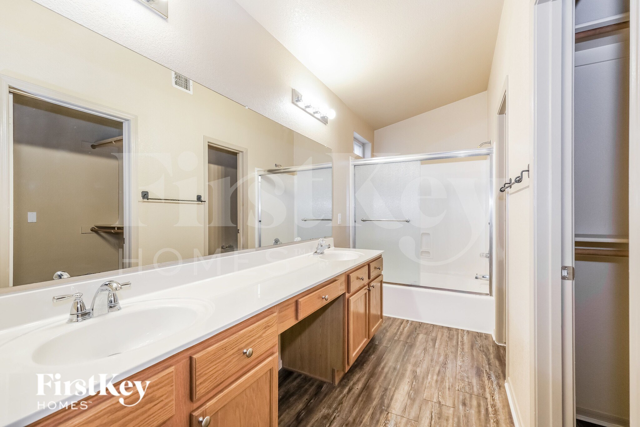 Building Photo - 7351 W Eva St