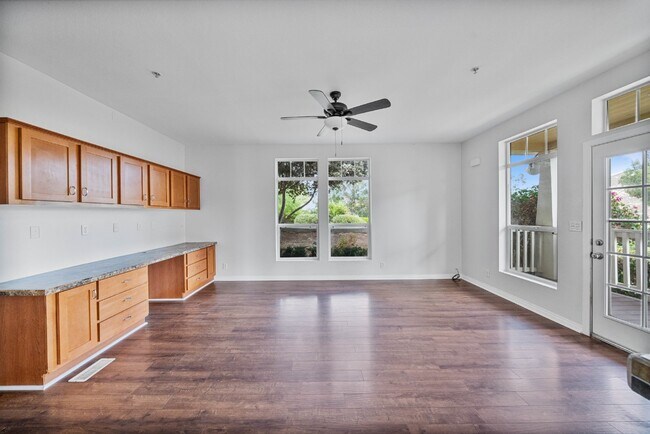 Building Photo - Escondido -Beautiful San Pasqual area ,Spa...