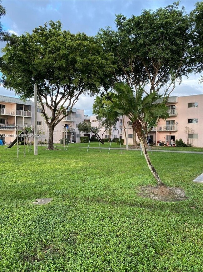 Building Photo - 11307 SW 200th St