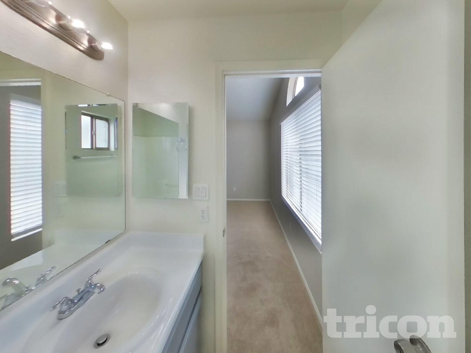 Building Photo - 11302 W Orchid Ln