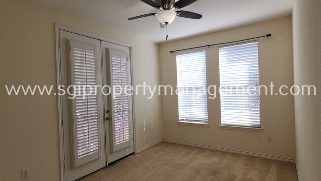 Building Photo - 1221 Lake Pointe Way