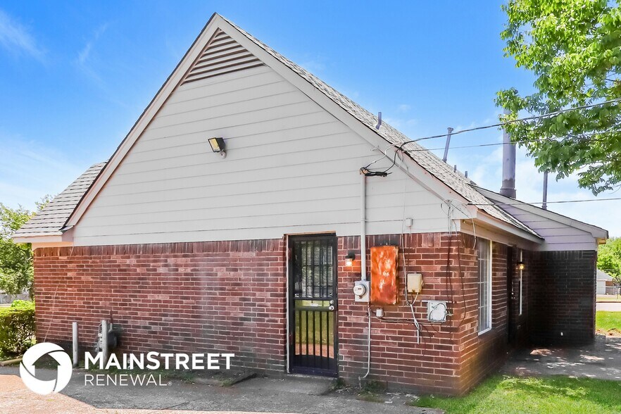 Building Photo - 4210 Appian Dr