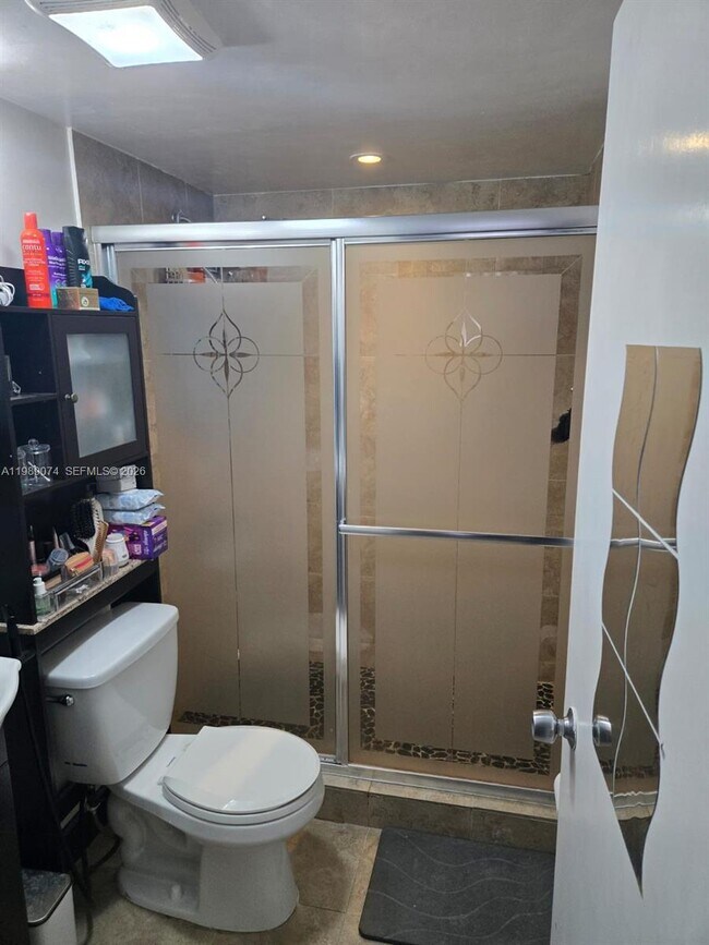 Building Photo - 16450 NW 2nd Ave