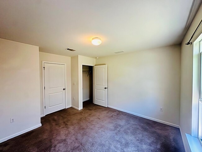 Building Photo - 833 Moorhen Wy