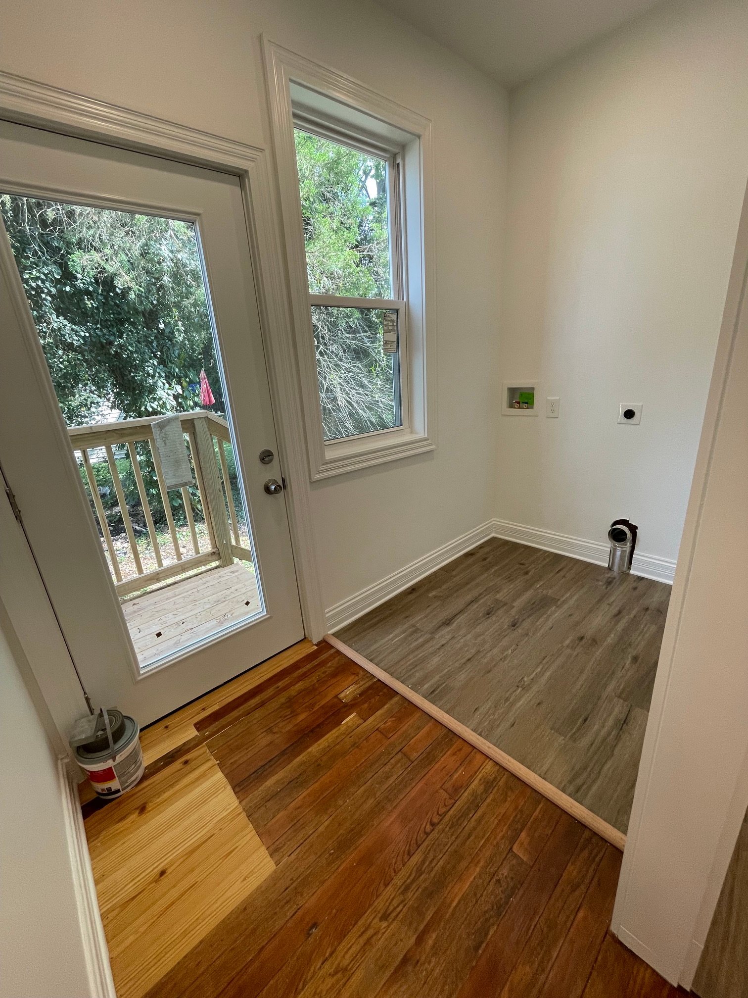 Building Photo - 112 W Hickman St