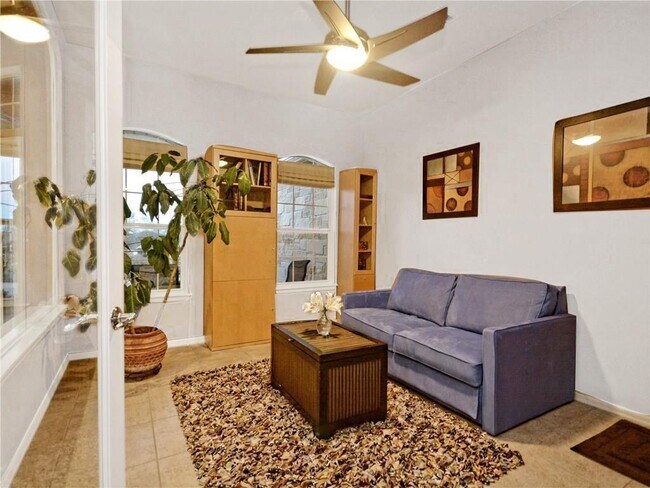 Building Photo - 208 Raindance Cove