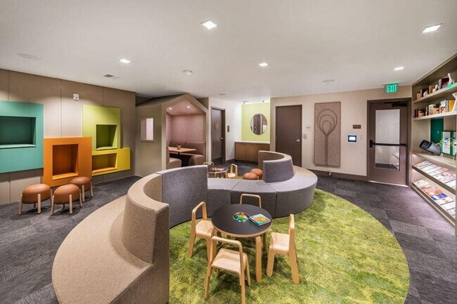 Building Photo - 345 E McKinley Ave