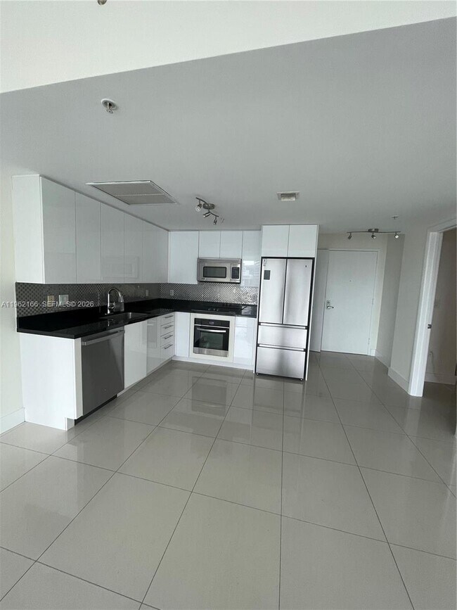 Building Photo - 92 SW 3rd St