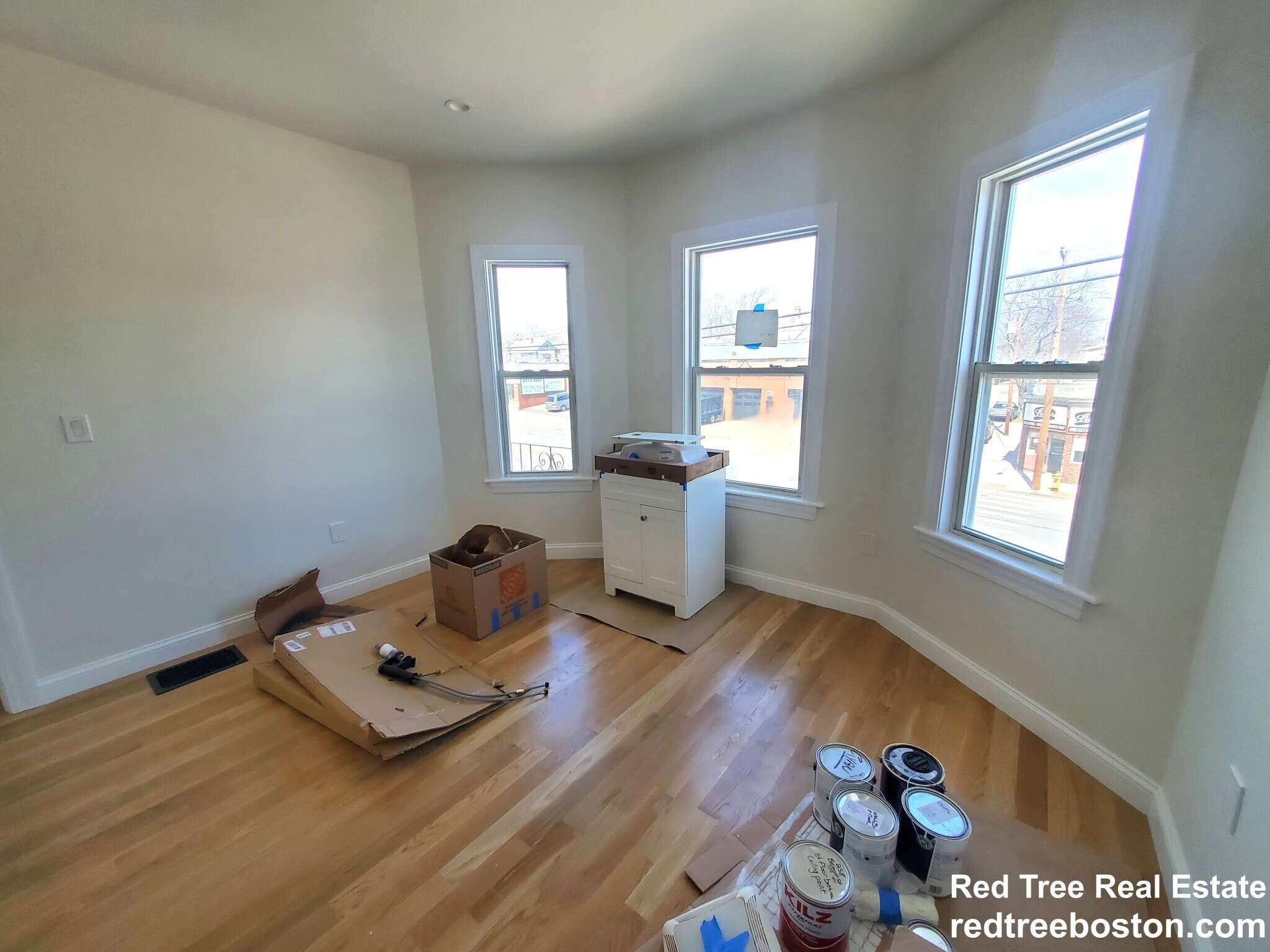 Building Photo - 258 Belmont St