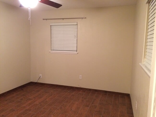 Building Photo - 6733 NW Compass Dr