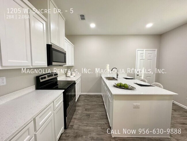 Building Photo - 1205 W Sucre Dr