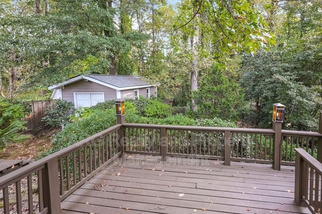 Building Photo - 2771 Winding Ln NE